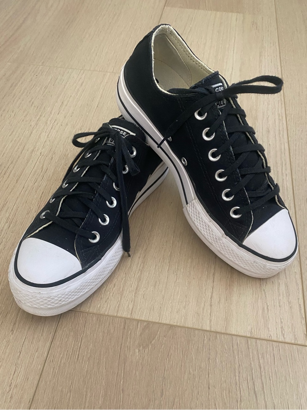 Converse Lift All Star Platform Sneaker Black Women’s 7.5 Runs Big